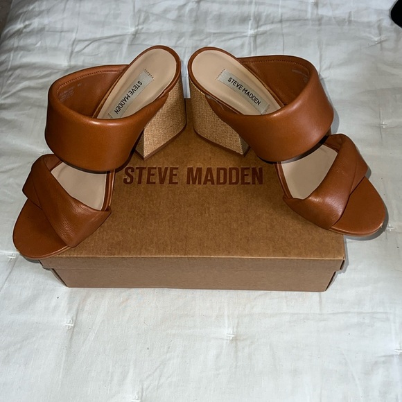 Steve Madden Shoes - Steve Madden brown open heal sandal heal